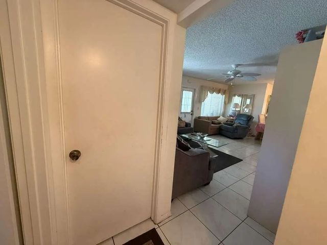 4 of 32 - 213 Pine Hov Circle #d2, Greenacres, FL