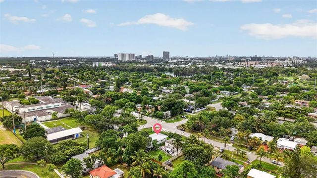 1695 Ne 160th Street, North Miami Beach