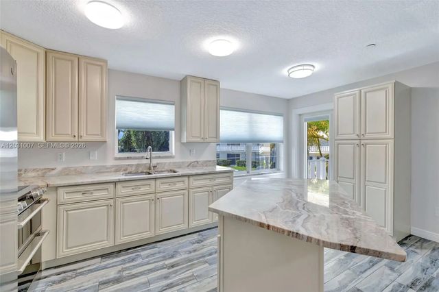 5 of 63 - 2929 Se Ocean Boulevard #f6, Stuart, FL