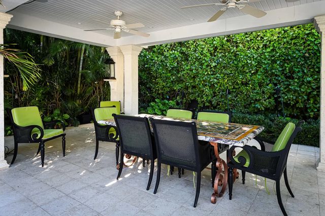 5 of 11 - 202 Coral Lane, Palm Beach, FL