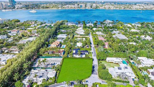 5 of 6 - 202 Coral Lane, Palm Beach, FL