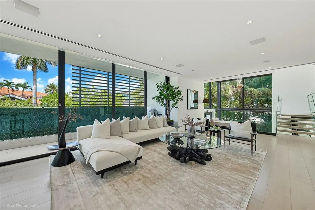 420 N Hibiscus Drive, Miami Beach