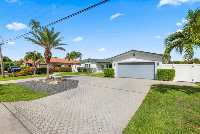 3 of 48 - 4021 Ne 27th Terrace, Lighthouse Point, FL