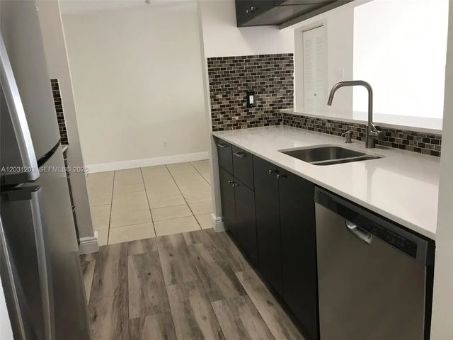 5 of 21 - 15780 Sw 106th Terrace #306, Miami, FL