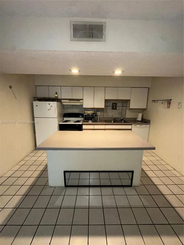 4055 W Mcnab Road #h309, Pompano Beach