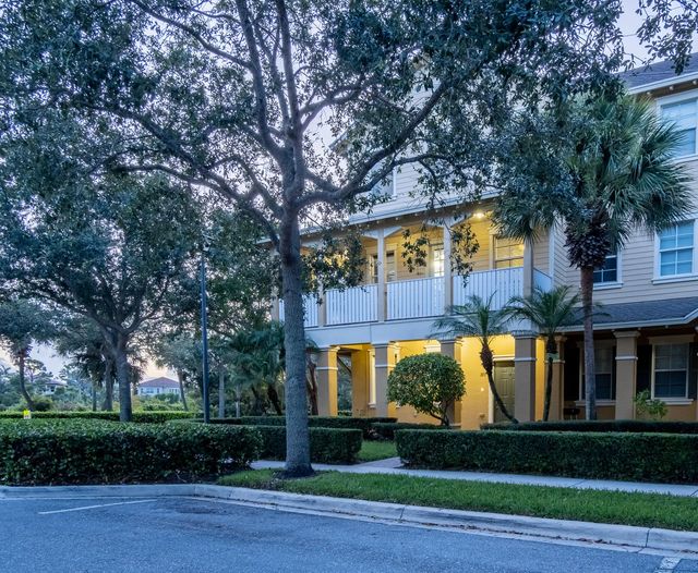 3 of 39 - 103 E Thatch Palm Circle, Jupiter, FL
