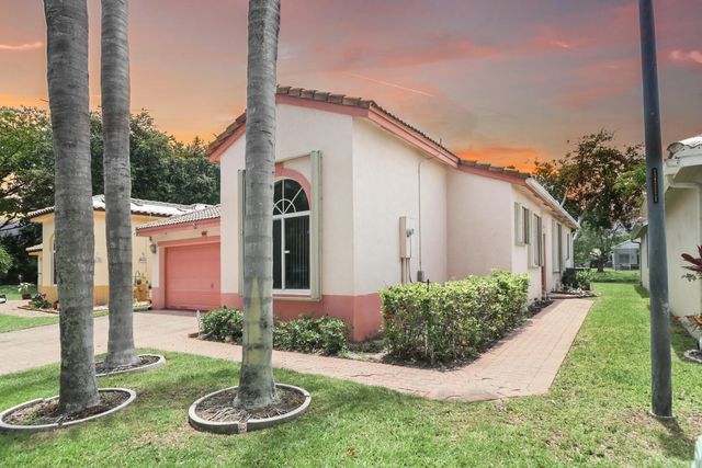 5006 Heron Court, Coconut Creek
