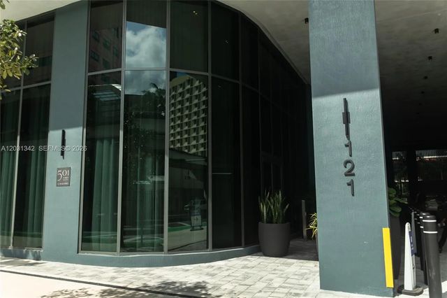 2 of 27 - 121 Ne 5th Street #1012a, Miami, FL