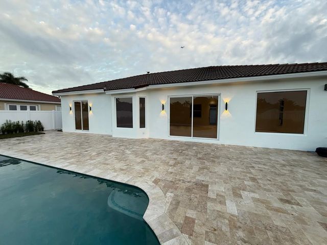 3244 Sw 53rd Court, Hollywood