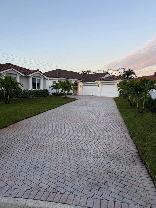 3 of 10 - 3244 Sw 53rd Court, Hollywood, FL