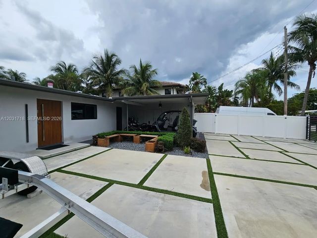 4 of 34 - 2543 Gulfstream Lane, Fort Lauderdale, FL