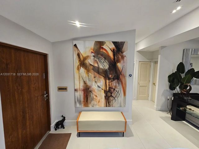 5 of 34 - 2543 Gulfstream Lane, Fort Lauderdale, FL