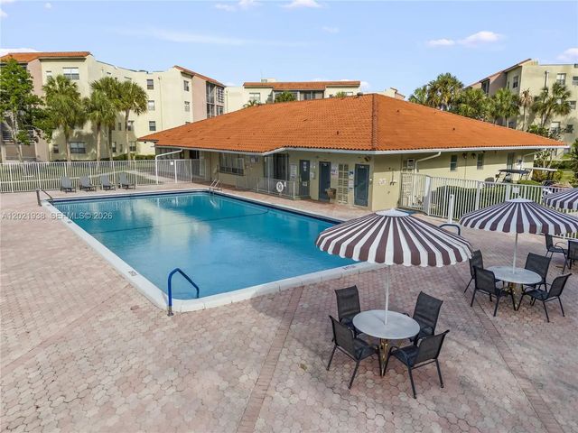 1800 Sw 81st Avenue #1308, North Lauderdale
