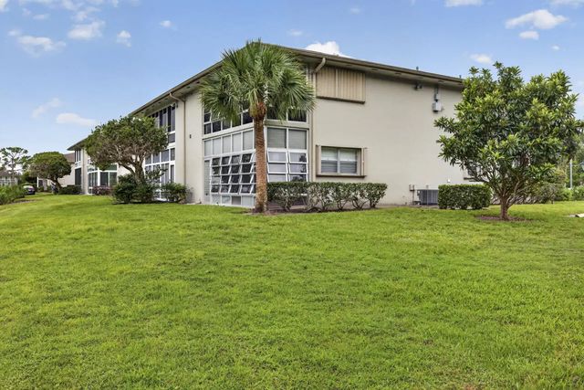 3 of 28 - 1 Lake Vista Trail #207, Port St. Lucie, FL