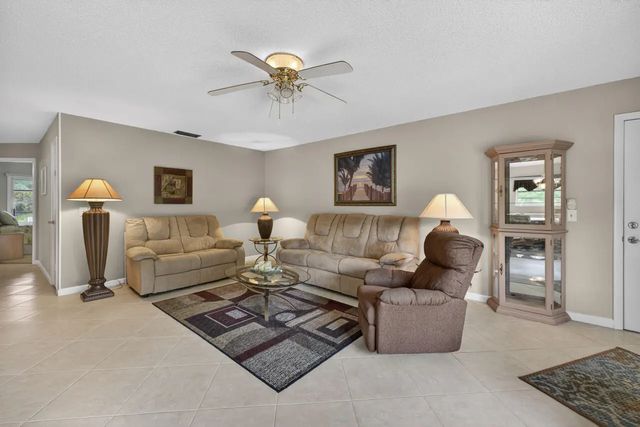 4 of 28 - 1 Lake Vista Trail #207, Port St. Lucie, FL
