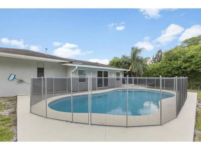 5 of 26 - 758 Beard Avenue, Sebastian, FL