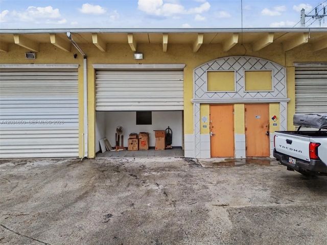 2 of 21 - 2225 Sw 57th Avenue #2, West Park, FL