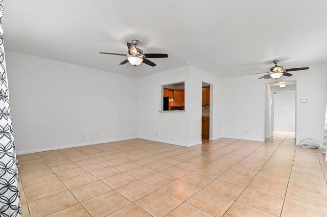 3 of 21 - 149 Coventry #g, West Palm Beach, FL
