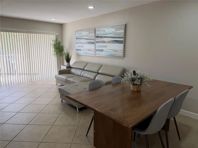 2 of 54 - 4712 Nw 114th Avenue #202, Doral, FL