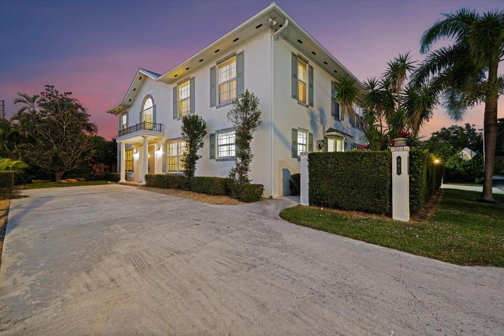 401 Center Street, Jupiter