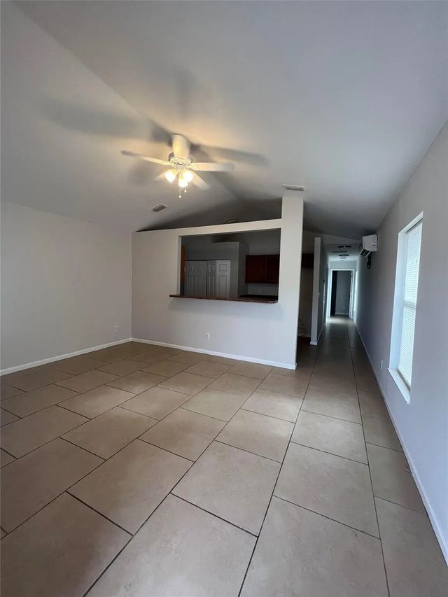 3 of 10 - 8444 Se Date Street, Hobe Sound, FL