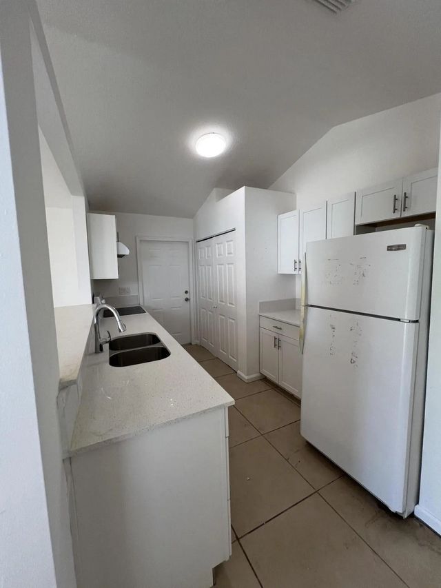 5 of 10 - 8444 Se Date Street, Hobe Sound, FL