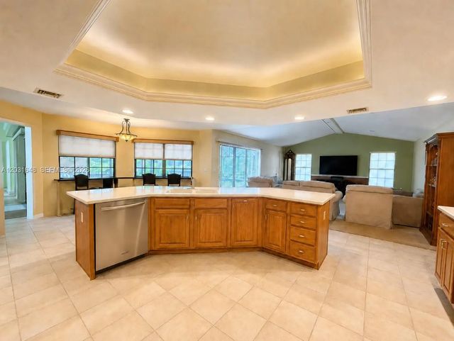 4 of 28 - 1401 W 56th Square, Vero Beach, FL