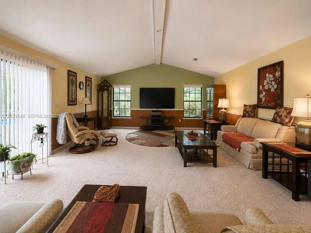 5 of 28 - 1401 W 56th Square, Vero Beach, FL