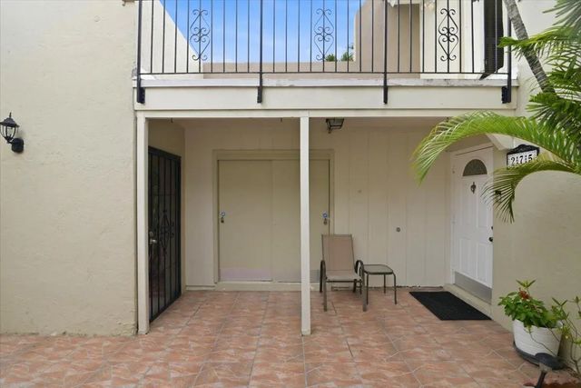 4 of 37 - 275 Jacaranda Drive, Plantation, FL