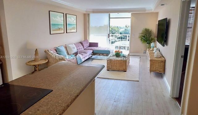 5 of 30 - 2020 Ne 135th Street #506, North Miami, FL