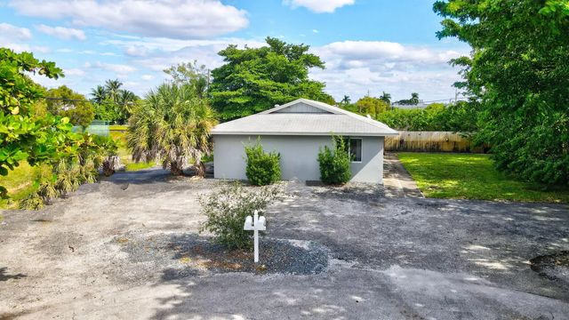 4 of 38 - 2227 Ne 3rd Avenue #1 & 2, Delray Beach, FL