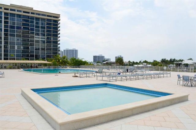 5 of 12 - 1985 S Ocean Drive #4g, Hallandale Beach, FL