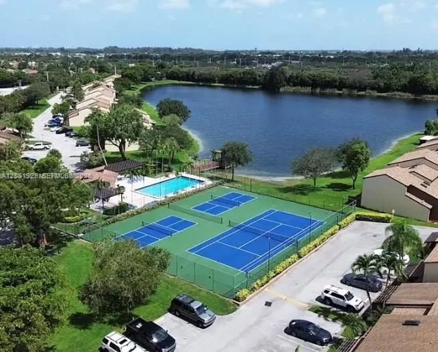 5 of 6 - 4182 S Pine Island Road, Davie, FL