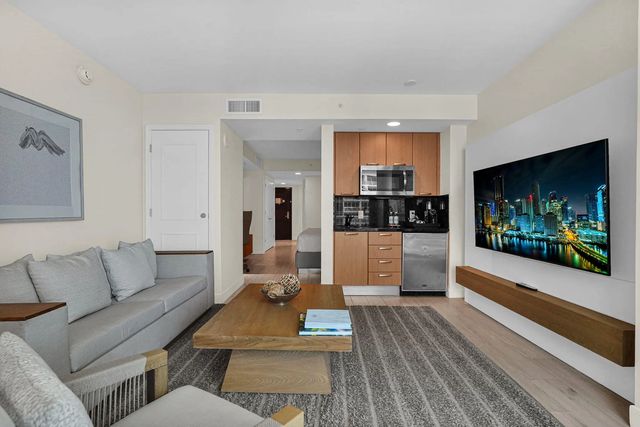 4 of 55 - 505 N Fort Lauderdale Beach Boulevard #1103, Fort Lauderdale, FL