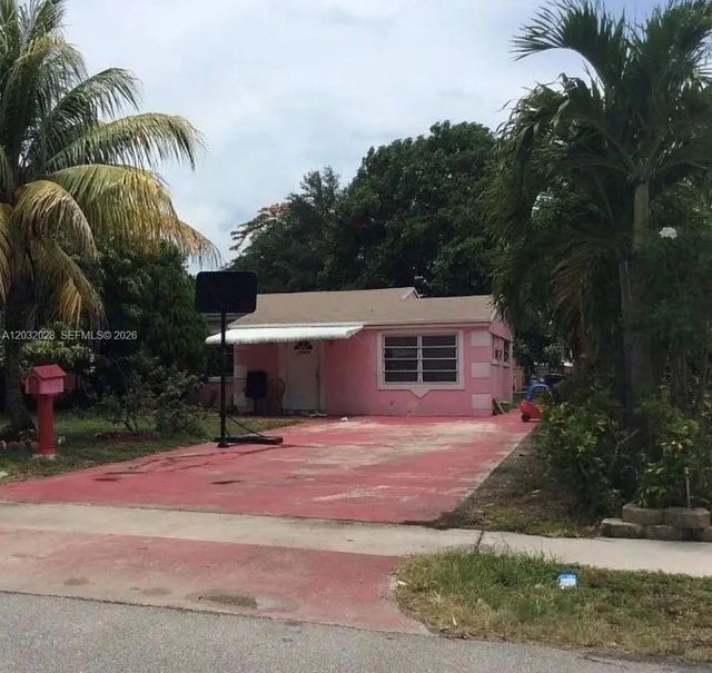 1466 Ne 177th Street, North Miami Beach