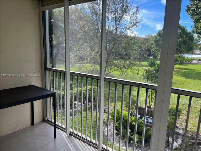 4 of 15 - 800 Sw 131st Avenue #206f, Pembroke Pines, FL