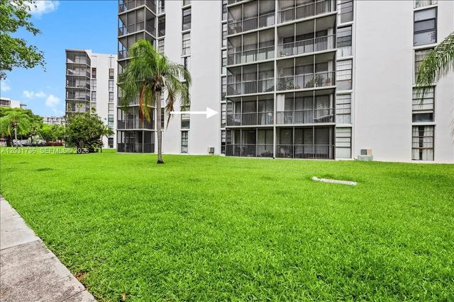 3 of 33 - 3101 N Country Club Drive #209, Aventura, FL