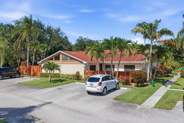 4353 Woodstock Drive #b, West Palm Beach