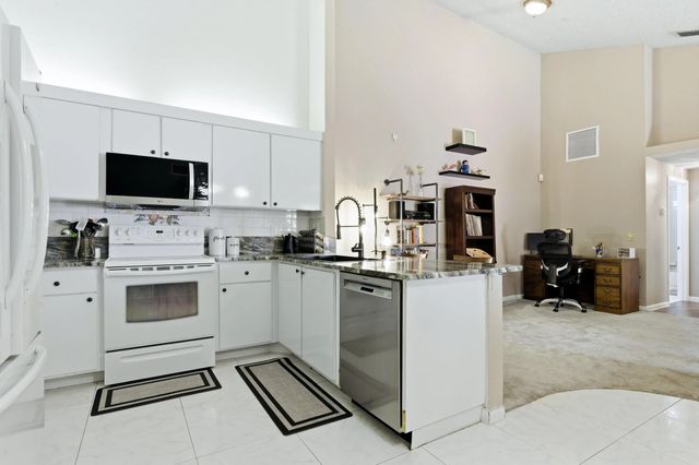 2 of 27 - 4353 Woodstock Drive #b, West Palm Beach, FL