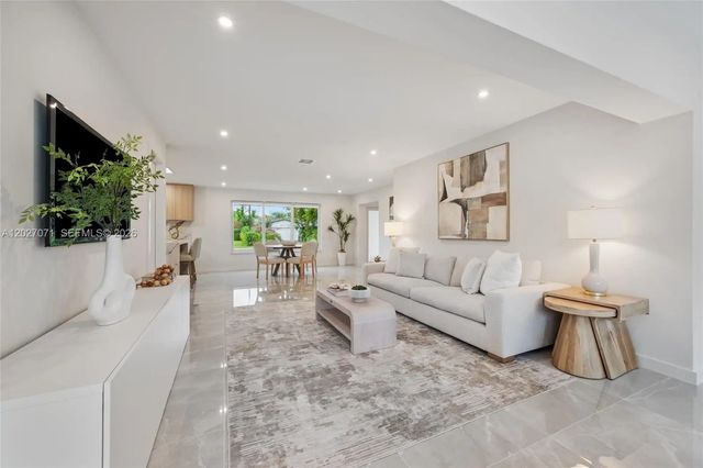 3 of 27 - 4024 Monroe Street, Hollywood, FL