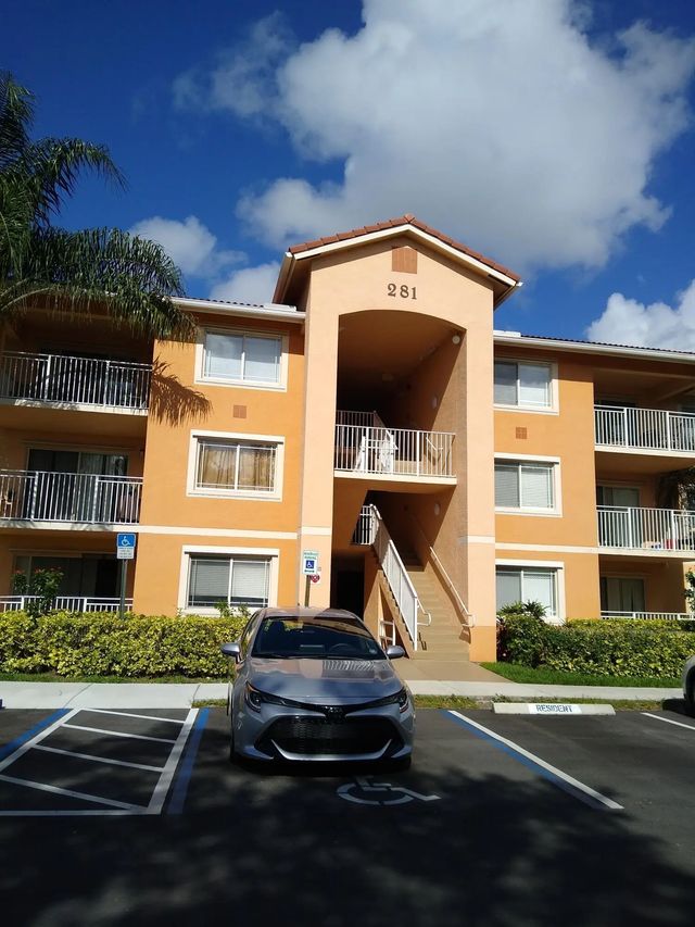 3 of 58 - 281 Sw Palm Drive #201, Port St. Lucie, FL