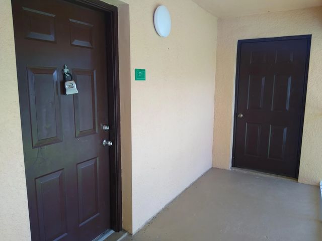 4 of 58 - 281 Sw Palm Drive #201, Port St. Lucie, FL