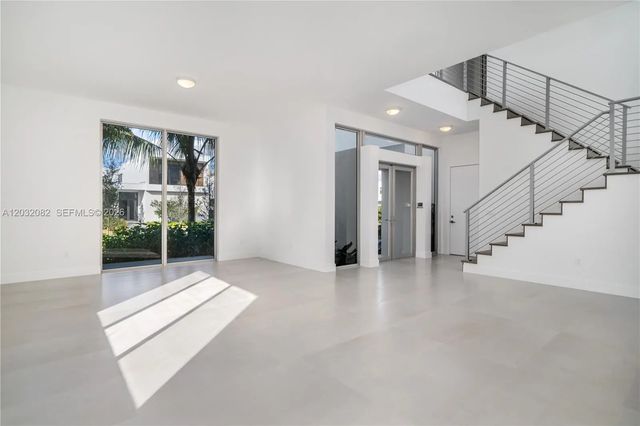5 of 18 - 16720 N Botaniko Drive N, Weston, FL