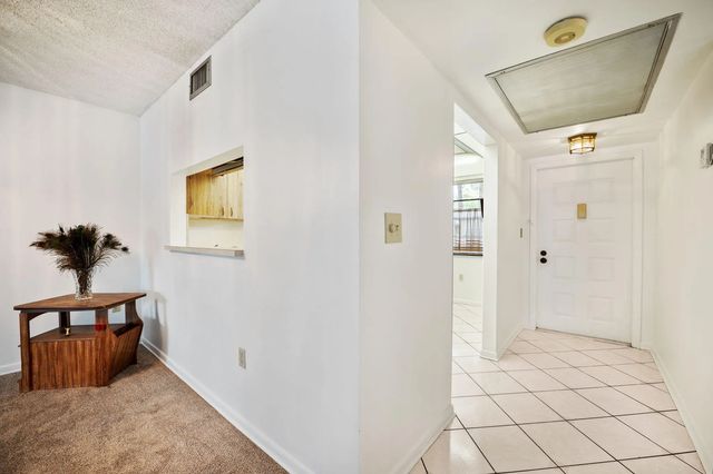 4 of 39 - 900 Colony Point Circle #121, Pembroke Pines, FL