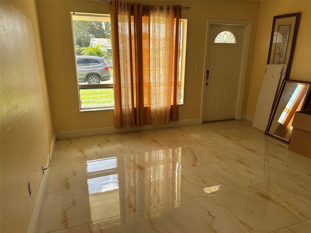 4 of 11 - 5049 Nw 42nd Street, Lauderdale Lakes, FL