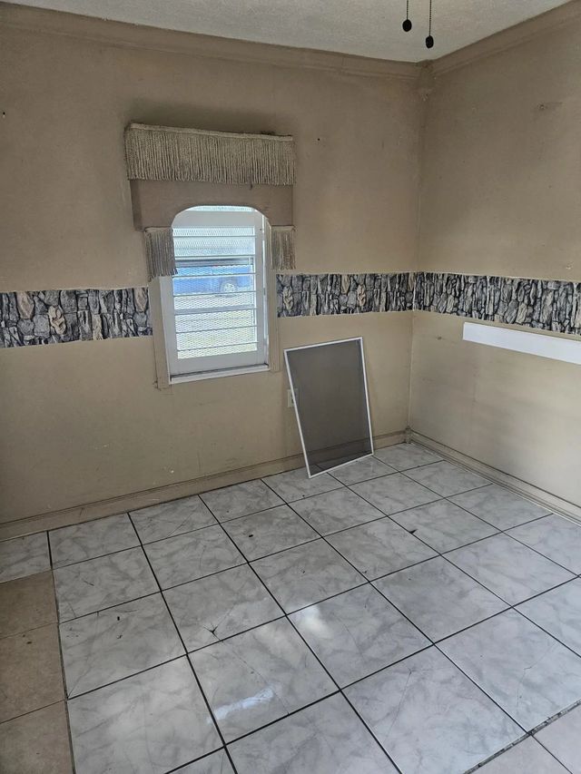 4 of 10 - 516 N 21st Street, Fort Pierce, FL
