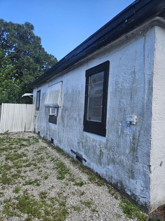 5 of 10 - 516 N 21st Street, Fort Pierce, FL