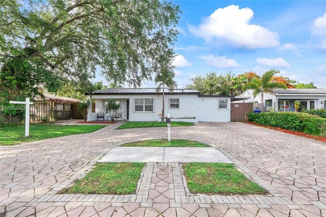 3 of 37 - 6810 Douglas Street, Hollywood, FL