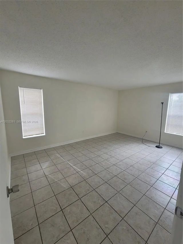 5 of 11 - 2800 Nw 56th Avenue #e401, Lauderhill, FL