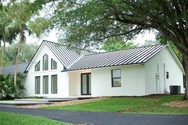 2 of 23 - 20500 Sw 50th Place, Southwest Ranches, FL